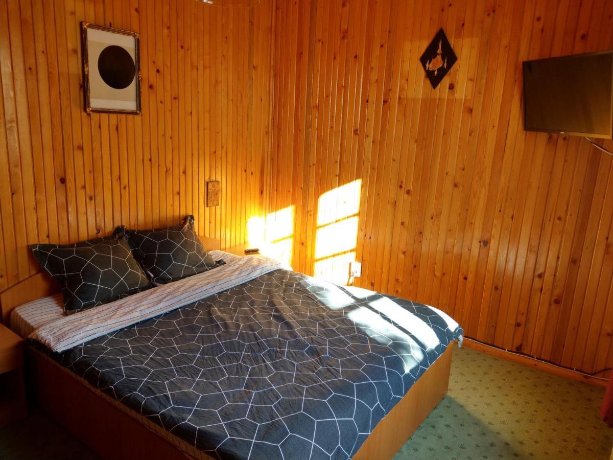 Grandpa'S Hidden Crib, 6 Bedroom, Pet Friendly Сіная Екстер'єр фото
