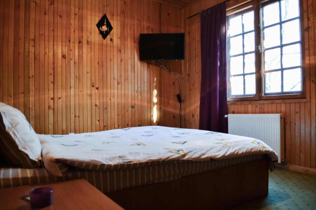 Grandpa'S Hidden Crib, 6 Bedroom, Pet Friendly Сіная Екстер'єр фото